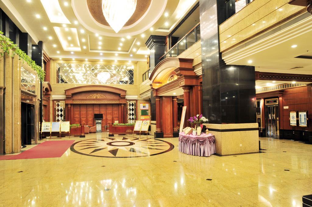 Weifang Internation Financial Hotel Exterior foto